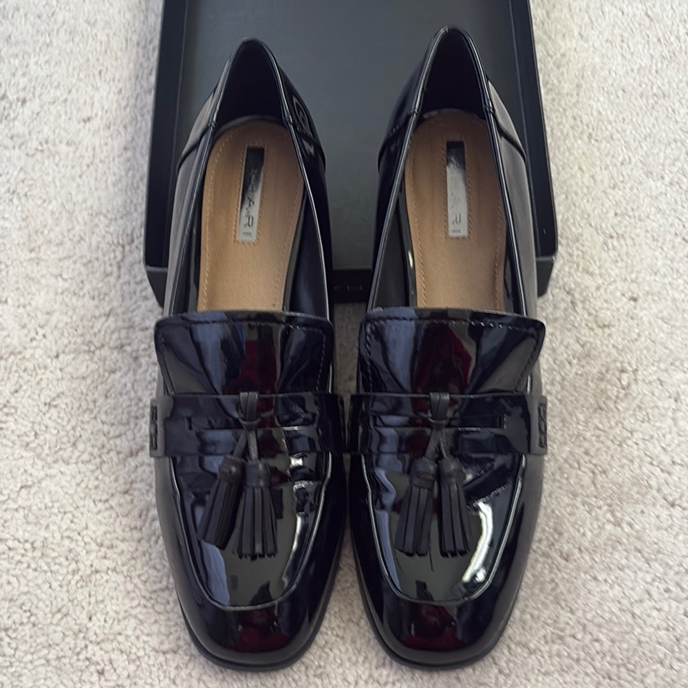 Tahari Black Patent Leather Flats with Tassels